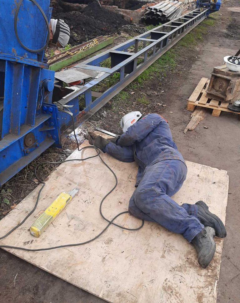 Сварщик на контактную прессовую. Сварщик на контактную прессовую
